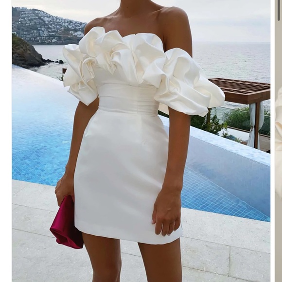 Post Meridiem White/Ivory Mini dress: Meringue Reception Wedding Dress